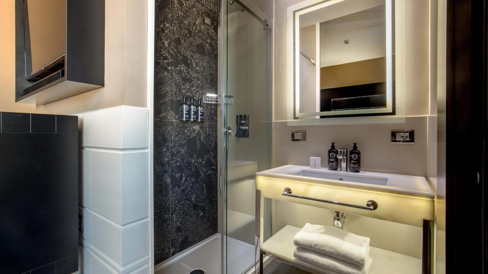 Hotel The Glam Roma Italia